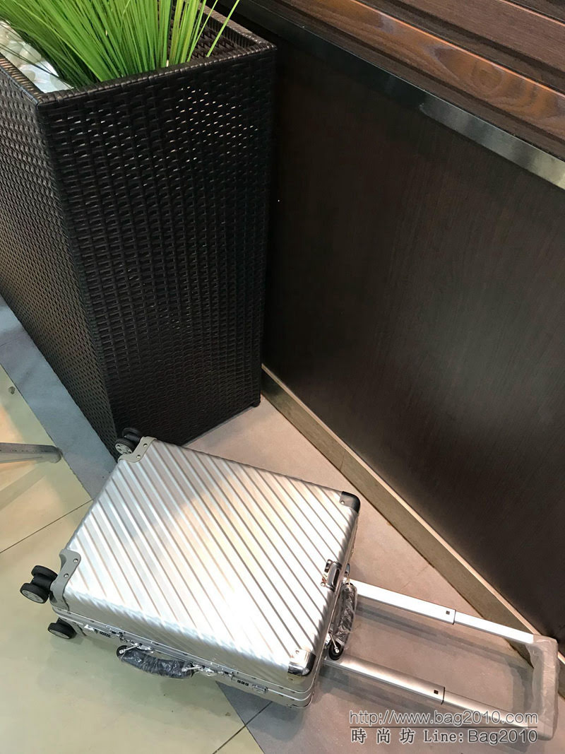 RIMOWA日默瓦 斜條紋鋁鎂合金 復古款鋁合金限量版 拉箱/拉杆箱  xbt1149